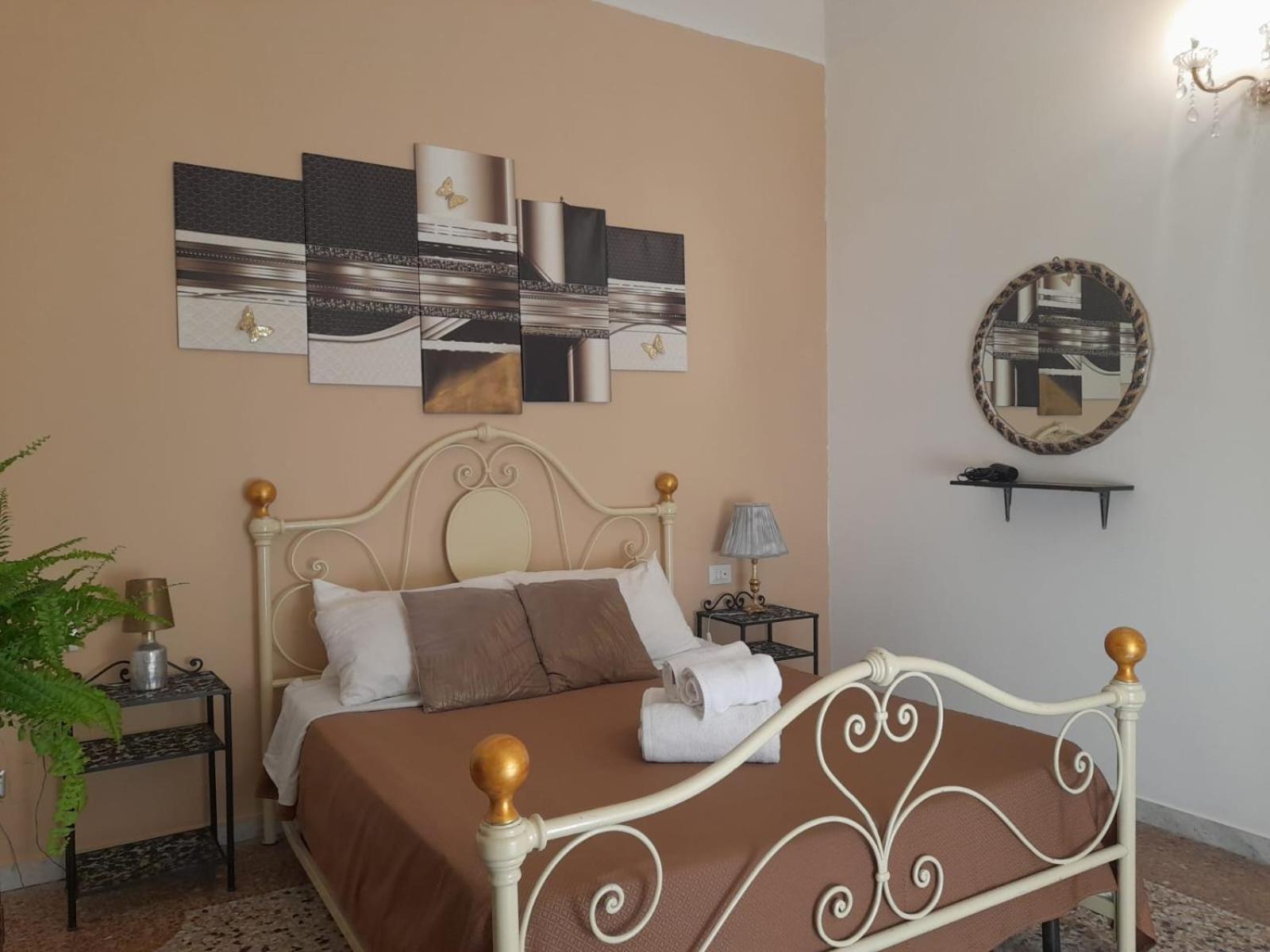 Casa Roma Affittacamere Buitenkant foto