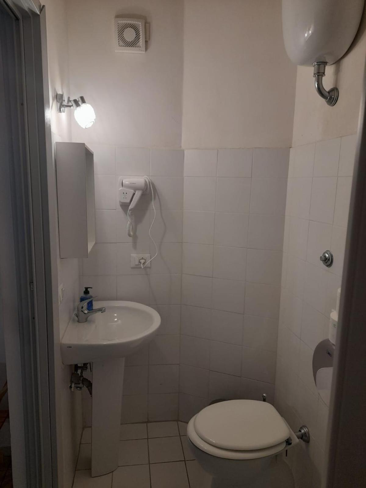 Casa Roma Affittacamere Buitenkant foto